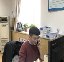 计算机学院侯勇老师和受资助学生家庭2