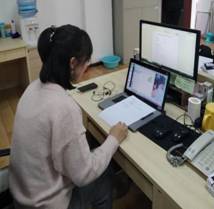 计算机学院王靖晶老师和受资助学生家庭3